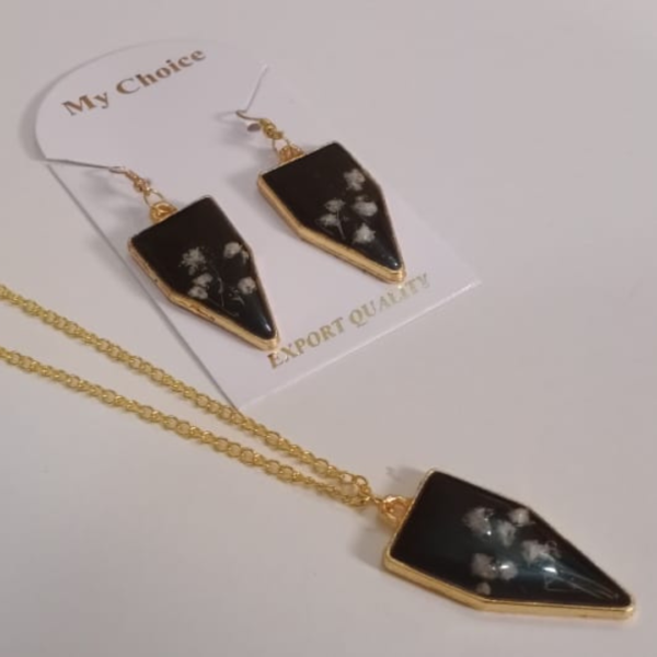 Golden Charm Resin Jewelry Set ( Black ) - Image 3