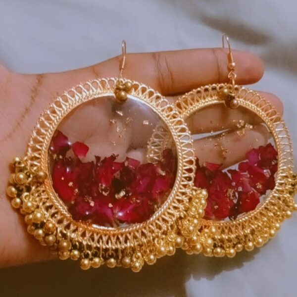 Half Rose resin earring - Image 6
